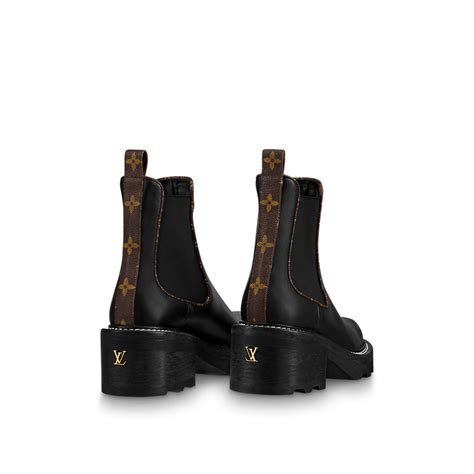 louis vuitton scarpe con logo nel tacco|Stivaletto basso donna, stivaletto con tacco .